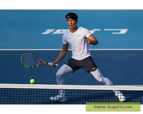 澳网焦点对决新星崛起引爆网球赛季热潮全球瞩目巅峰之战再掀狂澜