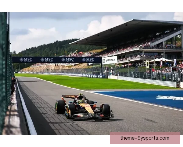 F1赛季最新动态解析各车队策略与赛车技术革新趋势 F1赛季最新动态解析各车队策略与赛车技术革新趋势